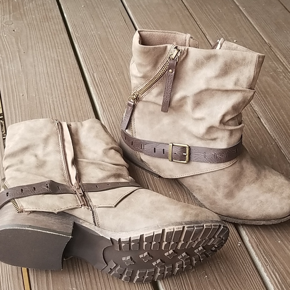Jellypop brown boots size 10 NWOT